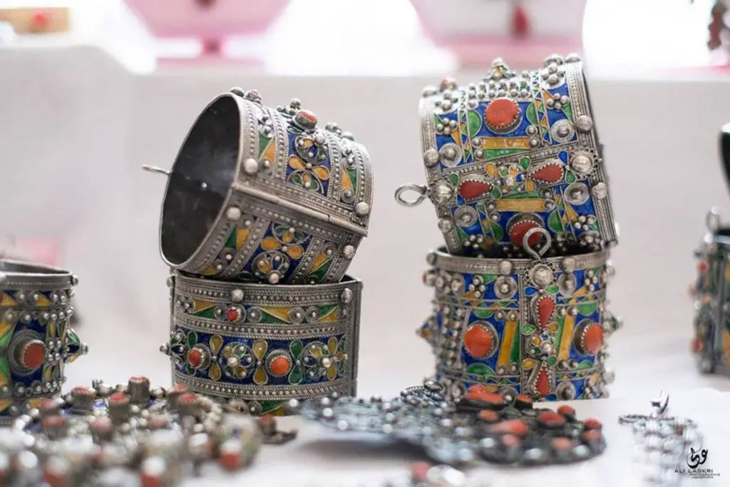 La beauté des bijoux kabyles dans une collection de 10 photos 10