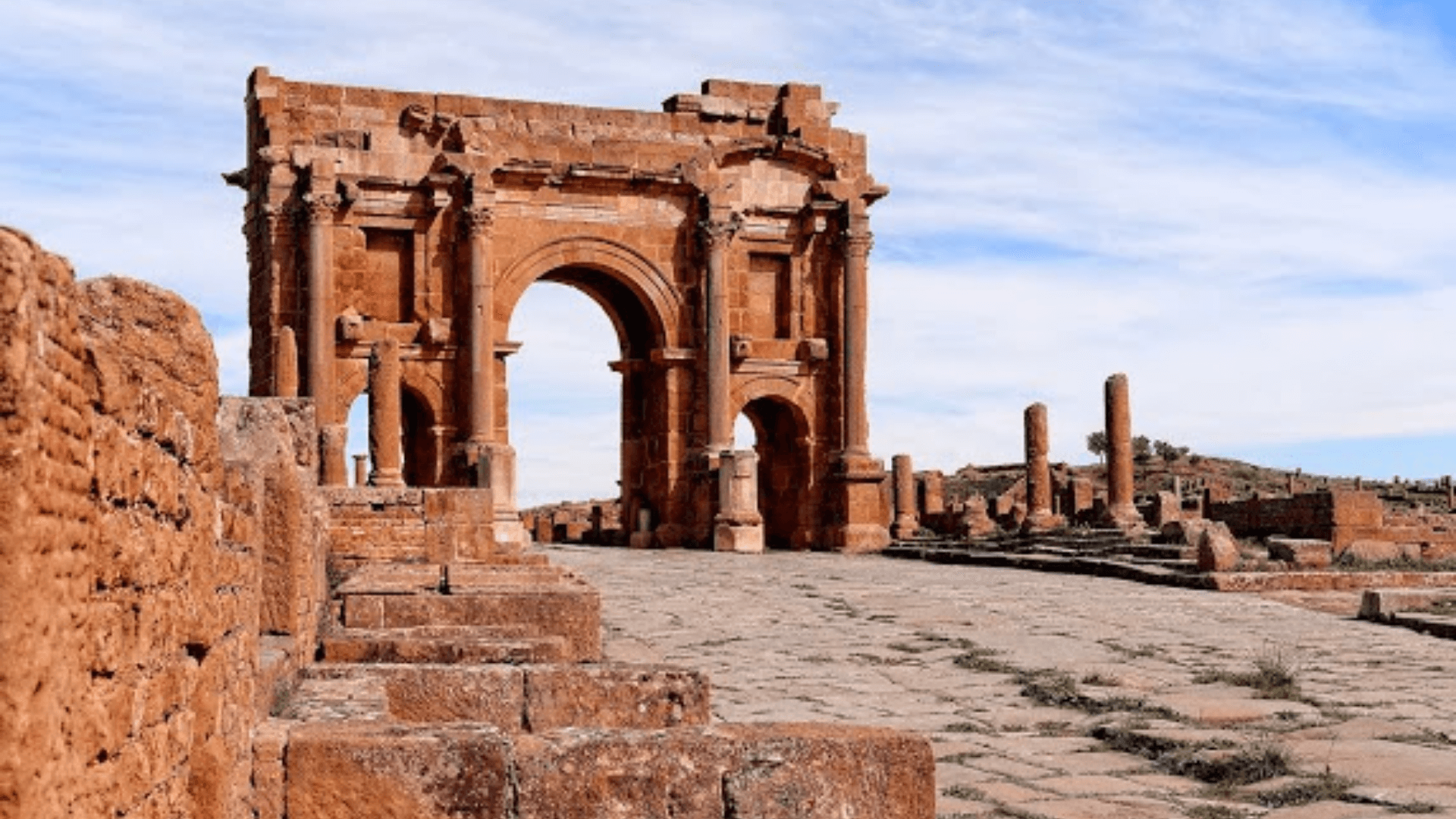 Le Dauphiné Libéré : l'Algérie est une destination touristique originale 4 Timgad