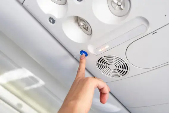 Voyager en avion : 3 erreurs à éviter selon un pilote de ligne expérimenté 5 Bouton d'appel