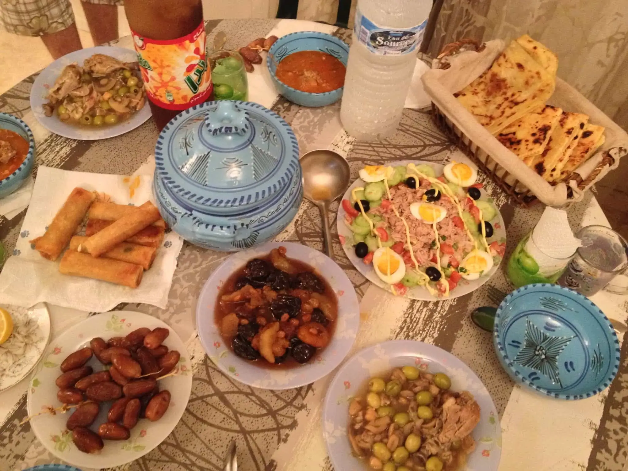 Pourquoi certains Algeriens refusent de partager leurs repas de Ramadan sur les reseaux